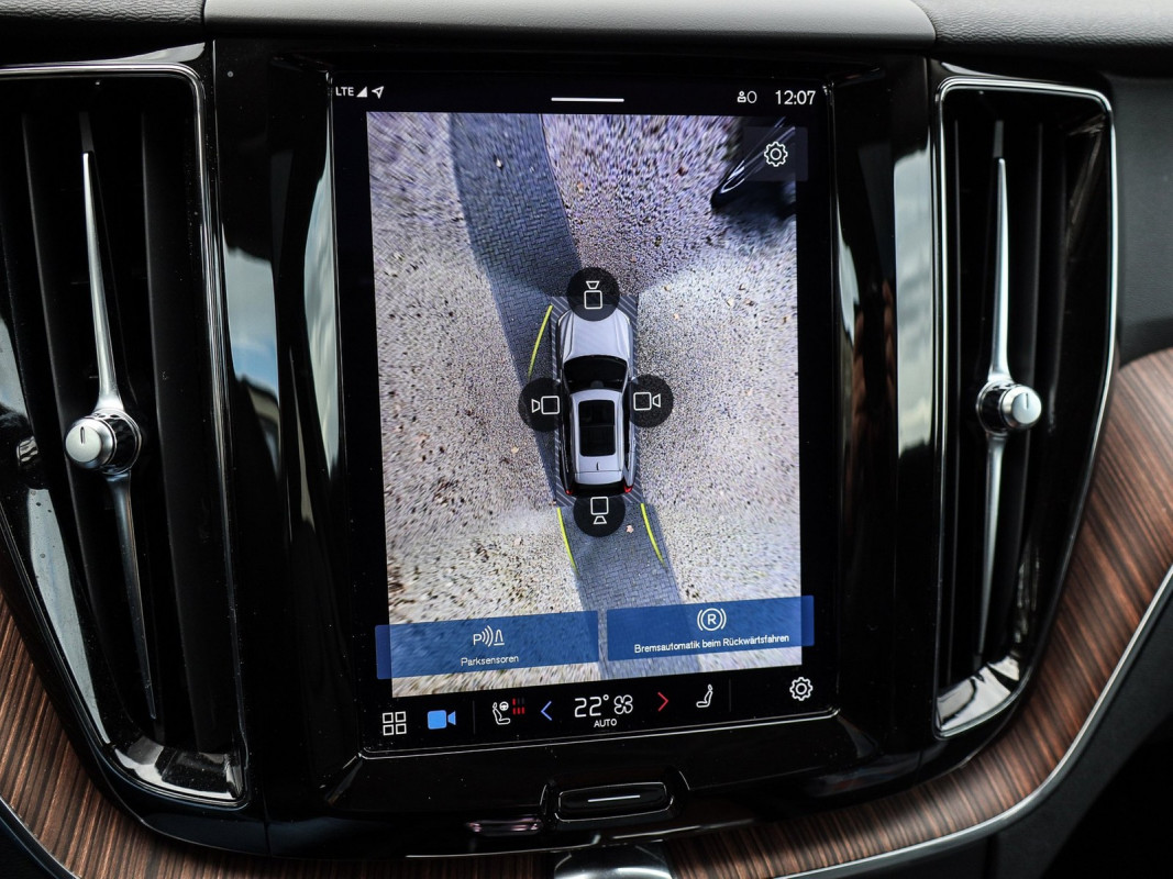 Volvo XC60 T6 - SUV/Off-road - Grau - Gebrauchtwagen - Bild 13