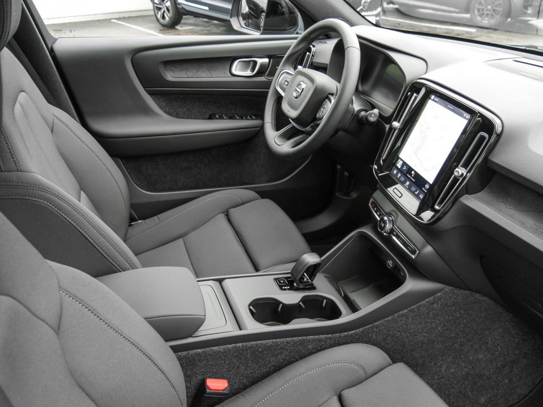 Volvo EX40 - SUV/Off-road - Blau - Gebrauchtwagen - Bild 3