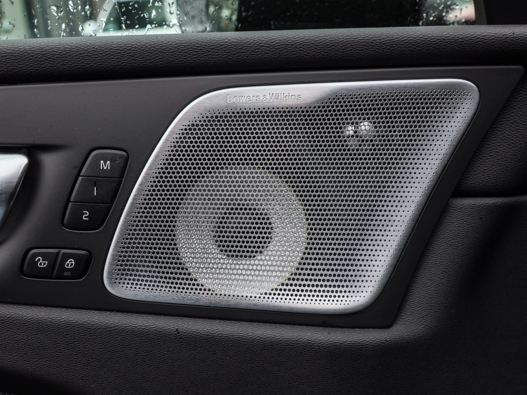 Volvo XC60 B5 (B) AWD - SUV/Off-road - Schwarz - Gebrauchtwagen - Bild 15