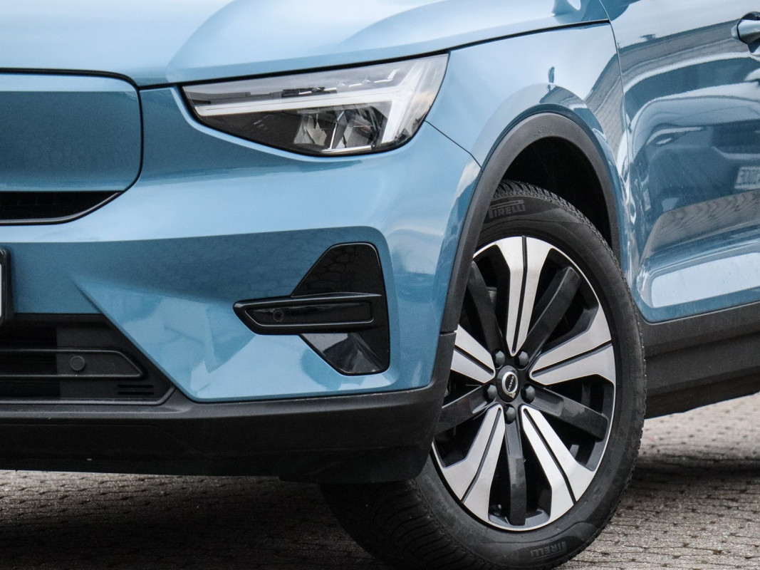 Volvo XC40 Single Core Recharge Winter Paket - SUV/Off-road - Blau - Gebrauchtwagen - Bild 6