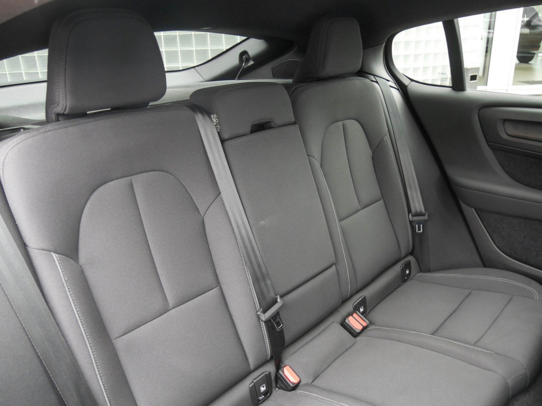 Volvo C40 - SUV/Off-road - Rot - Gebrauchtwagen - Bild 5