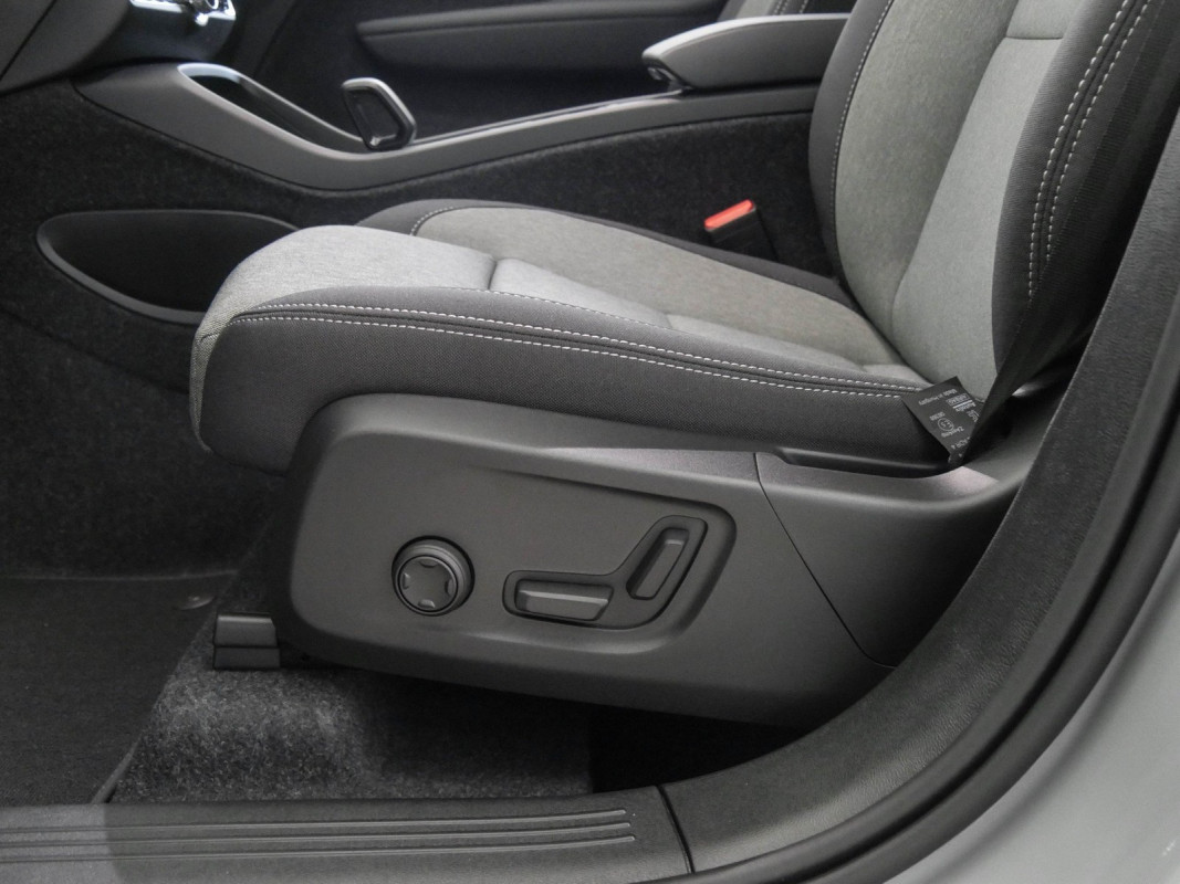 Volvo XC40 - SUV/Off-road - Grau - Gebrauchtwagen - Bild 14