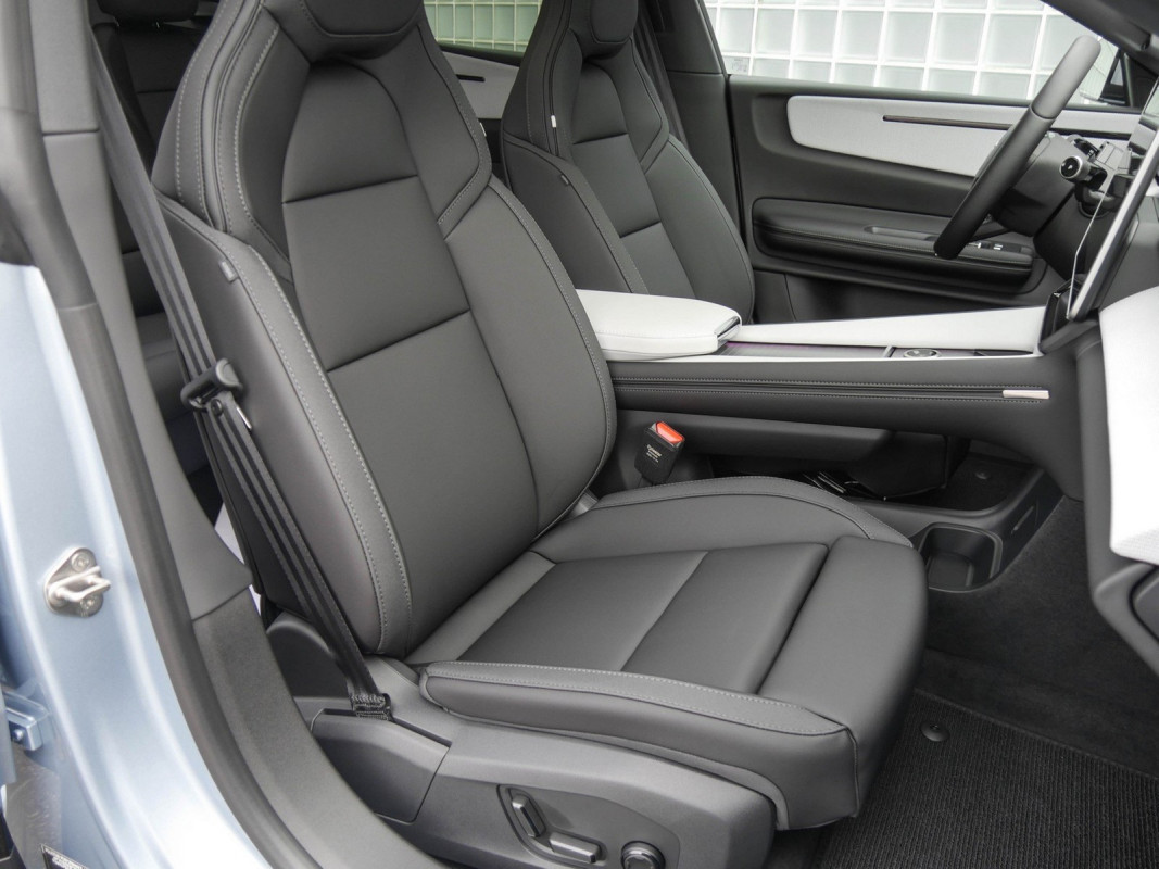 Polestar 4 - Limousine - Blau - Gebrauchtwagen - Bild 7