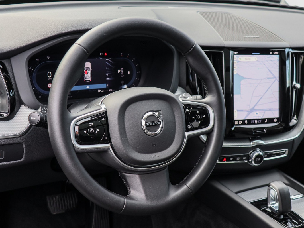 Volvo XC60 B5 (B) AWD - SUV/Off-road - Schwarz - Gebrauchtwagen - Bild 10