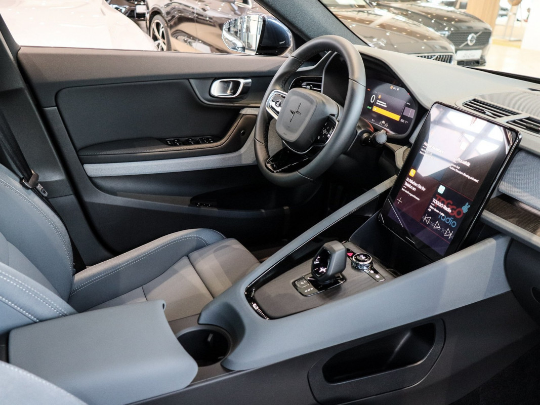 Polestar 2 - Limousine - Blau - Gebrauchtwagen - Bild 3