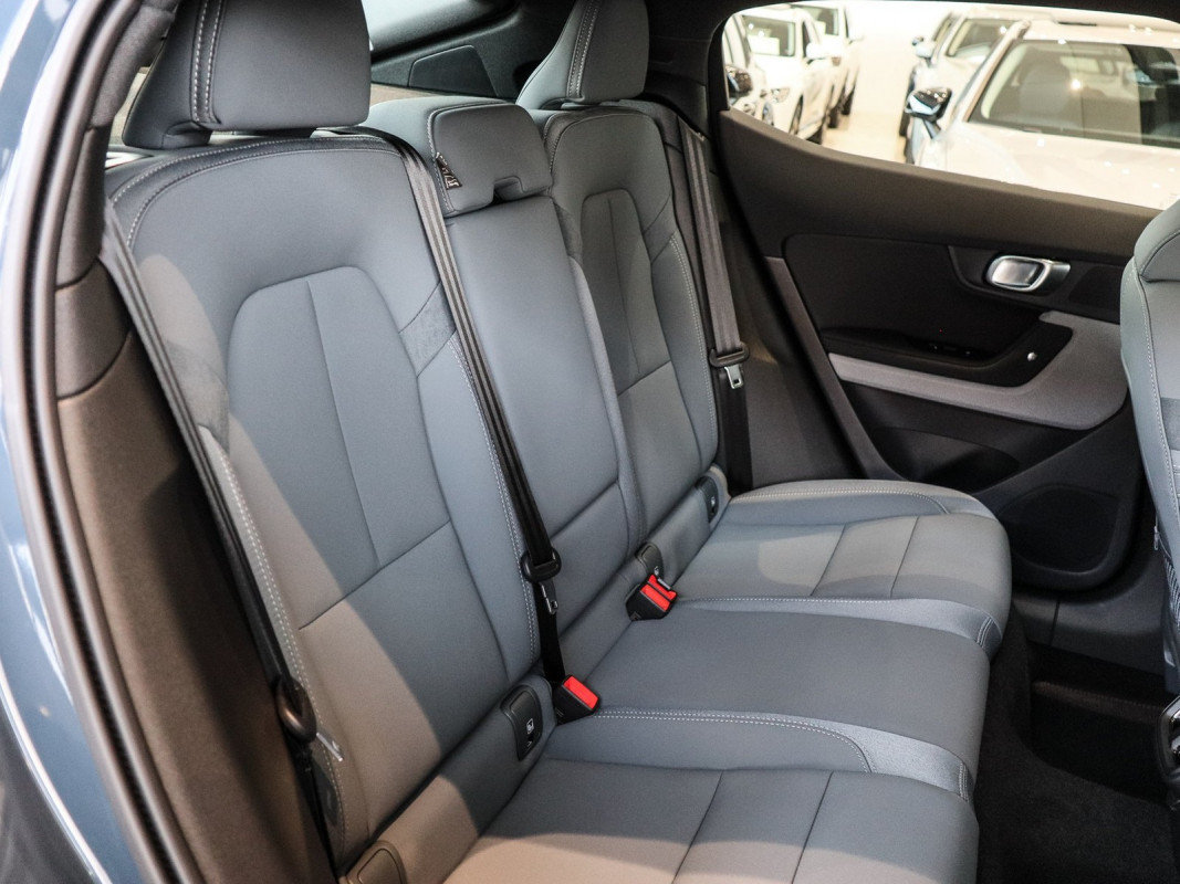 Polestar 2 - Limousine - Blau - Gebrauchtwagen - Bild 5