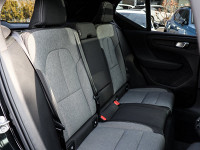 Volvo XC40 B4 DKG - SUV/Off-road - Schwarz - Gebrauchtwagen - Bild 5