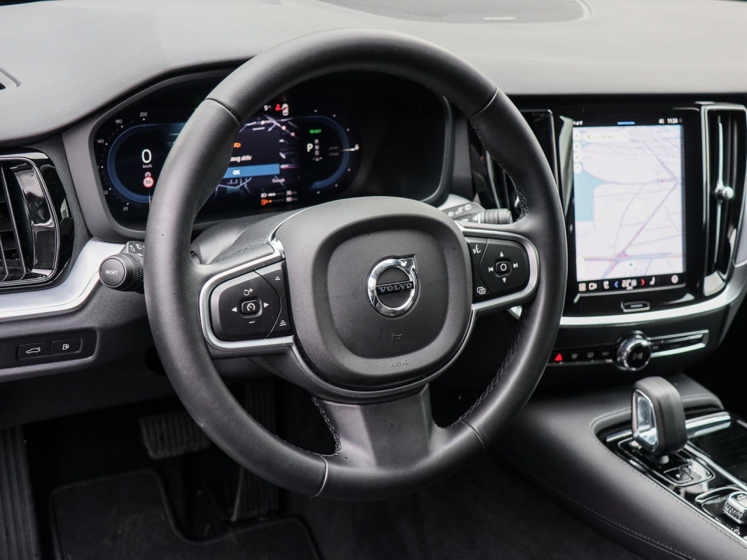 Volvo V60 T6 Recharge AWD - Kombi - Schwarz - Gebrauchtwagen - Bild 10
