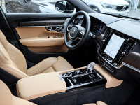 Volvo V90 T8 AWD - Kombi - Schwarz - Gebrauchtwagen - Bild 3