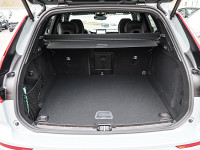 Volvo XC60 B5 AWD - SUV/Off-road - Grau - Gebrauchtwagen - Bild 12