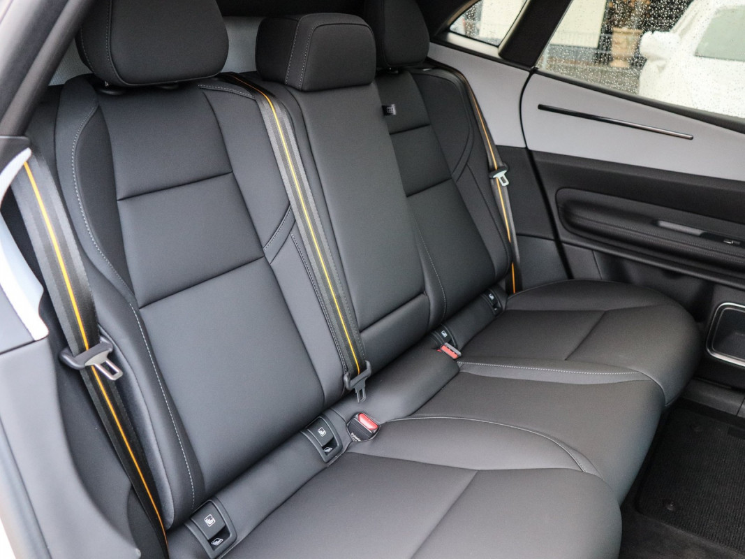 Polestar 4 Prime - Limousine - Grau - Gebrauchtwagen - Bild 5