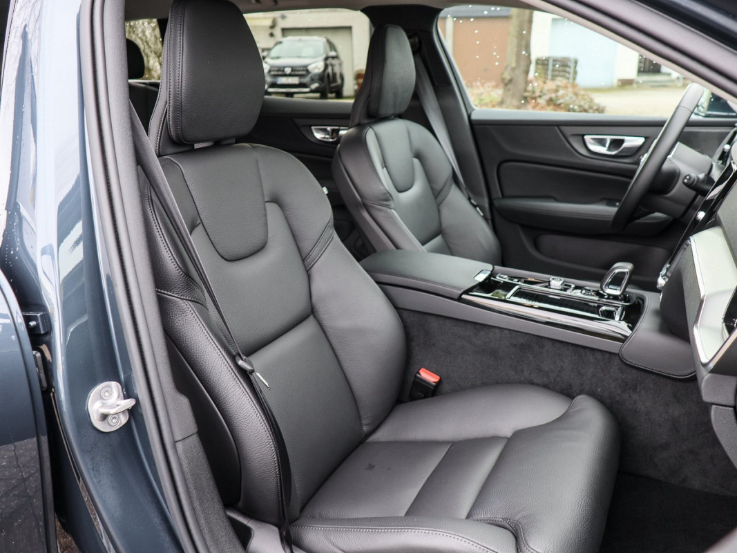 Volvo V60 T6 - Kombi - Blau - Gebrauchtwagen - Bild 7