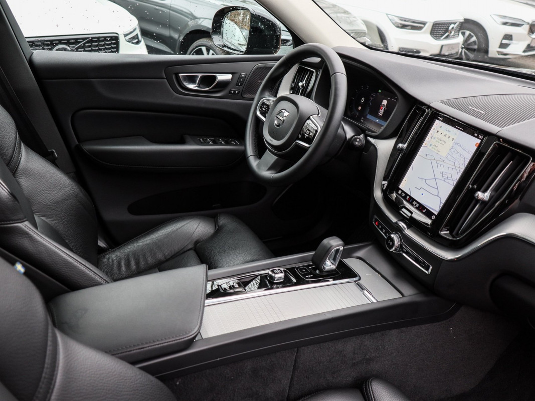 Volvo XC60 T6 - SUV/Off-road - Grau - Gebrauchtwagen - Bild 3