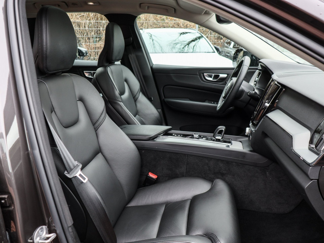 Volvo XC60 T6 - SUV/Off-road - Grau - Gebrauchtwagen - Bild 7