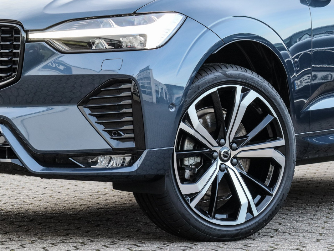 Volvo XC60 B5 (B) AWD - SUV/Off-road - Blau - Gebrauchtwagen - Bild 6