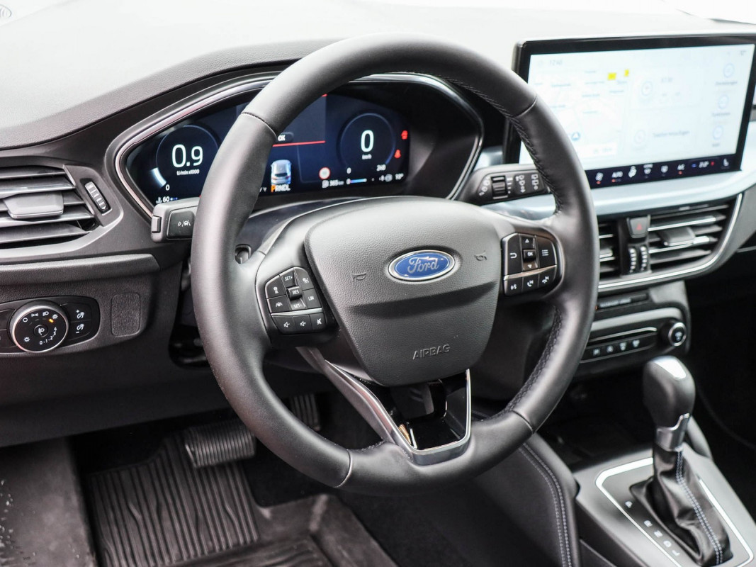 Ford Focus Lim. - Limousine - Rot - Gebrauchtwagen - Bild 11