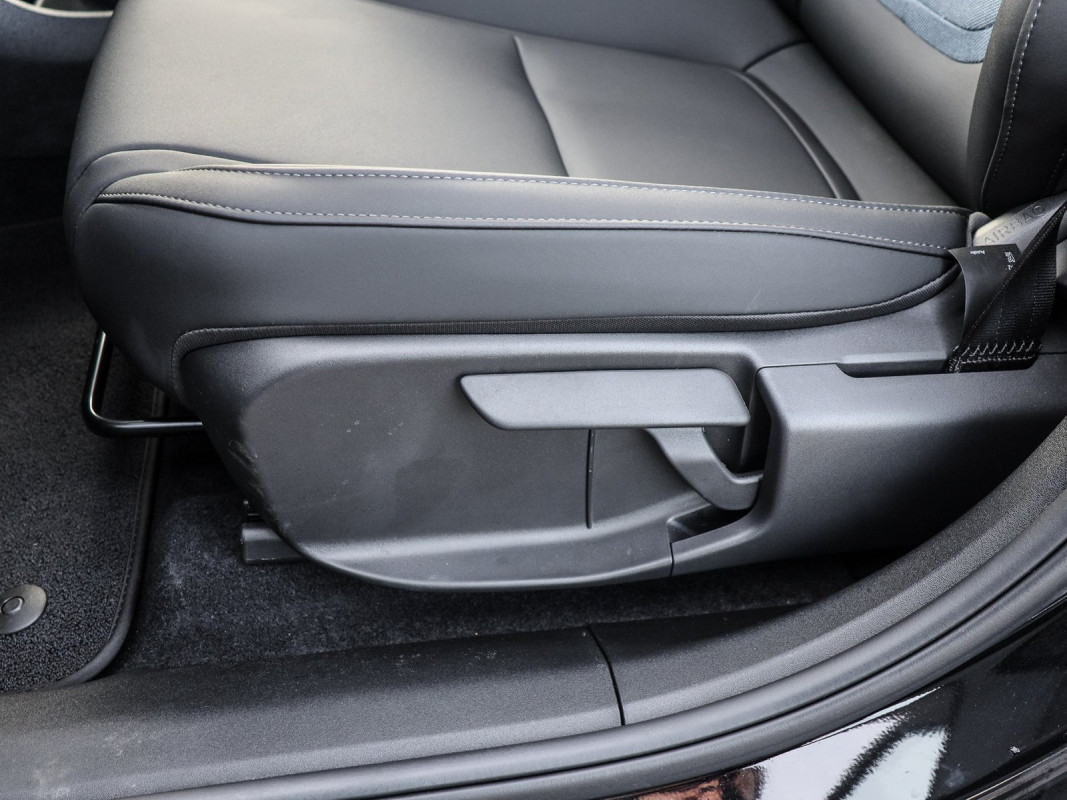 Volvo EX30 Twin Motor - SUV/Off-road - Schwarz - Gebrauchtwagen - Bild 14