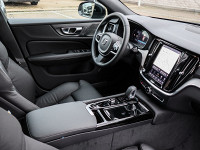 Volvo V60 T6 Recharge Plug-In Hybrid AWD - Kombi - Grün - Neuwagen - Bild 3