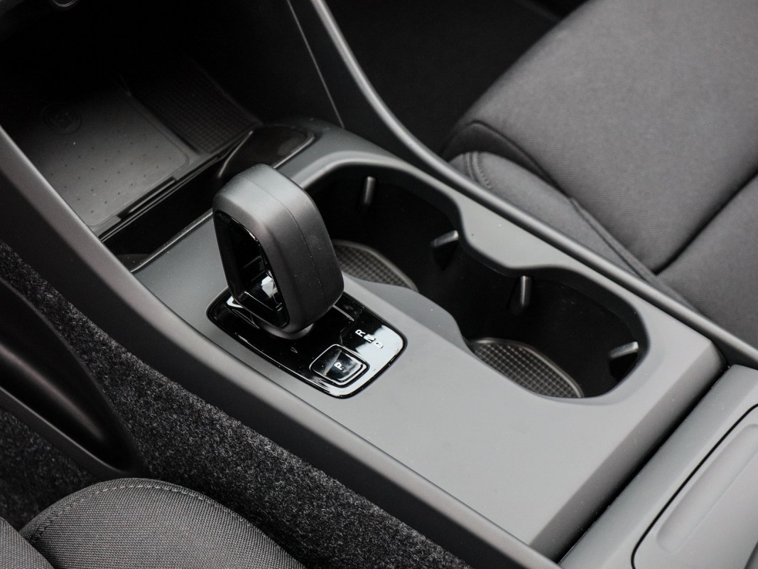 Volvo EX40 Single Motor Extended Range - SUV/Off-road - Grün - Neuwagen - Bild 9