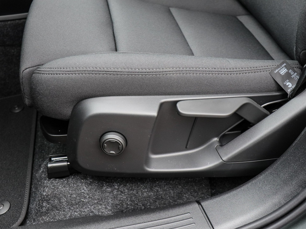 Volvo EX40 Single Motor Extended Range - SUV/Off-road - Grün - Neuwagen - Bild 13