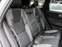 Volvo XC60 B5 (B) AWD - SUV/Off-road - Grau - Gebrauchtwagen - Bild 5