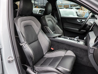 Volvo XC60 B5 (B) AWD - SUV/Off-road - Grau - Gebrauchtwagen - Bild 7