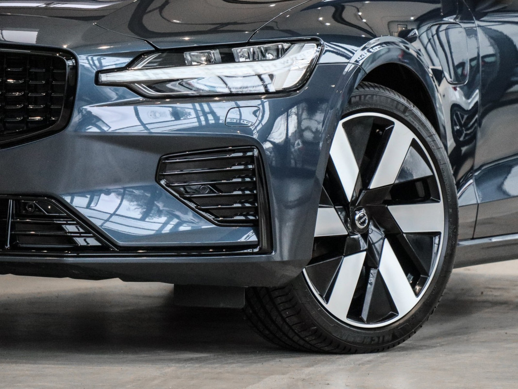 Volvo S60 T8 Recharge - Limousine - Blau - Gebrauchtwagen - Bild 6