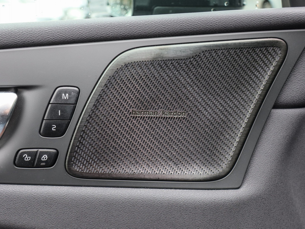 Volvo XC60 T6 - SUV/Off-road - Grau - Gebrauchtwagen - Bild 15