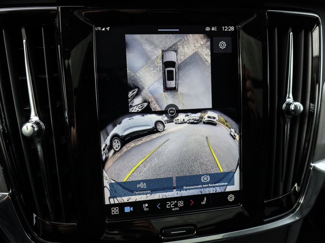 Volvo V90 T6 AWD - Kombi - Schwarz - Gebrauchtwagen - Bild 14