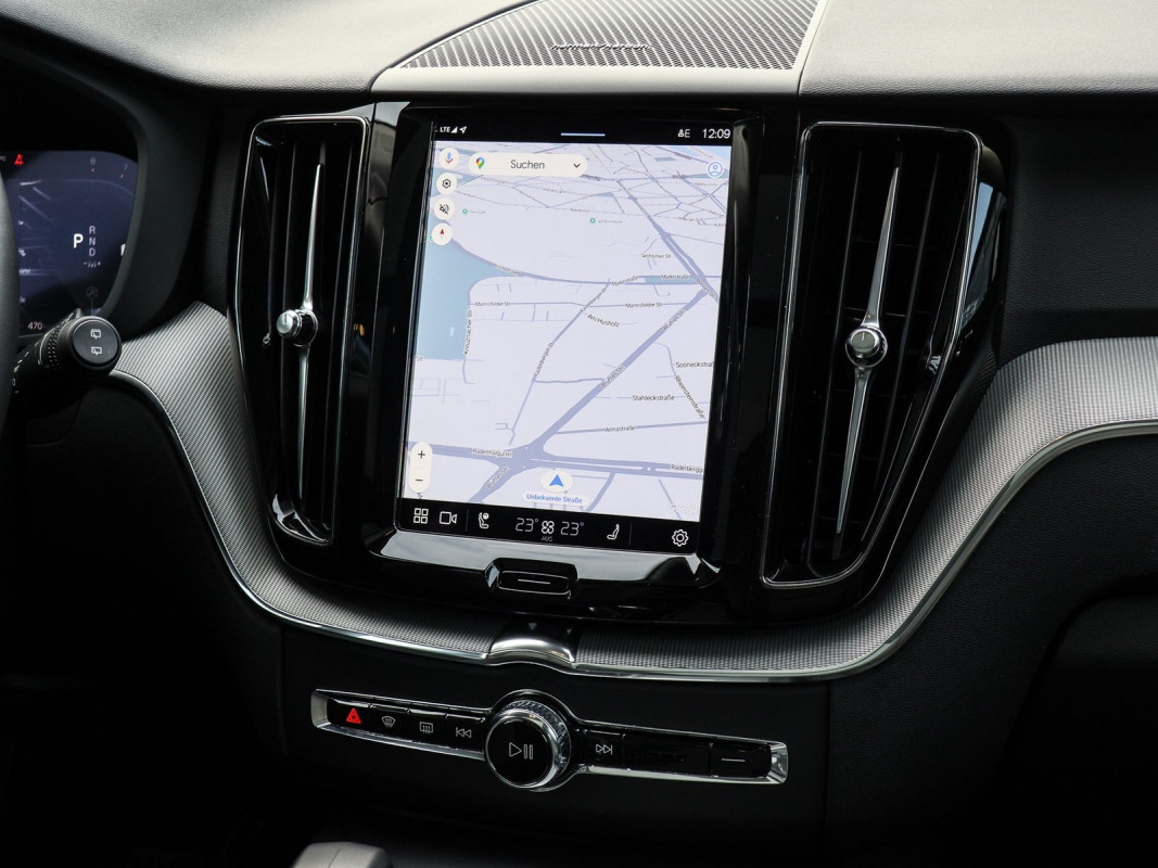 Volvo XC60 B5 (B) AWD - SUV/Off-road - Schwarz - Gebrauchtwagen - Bild 9