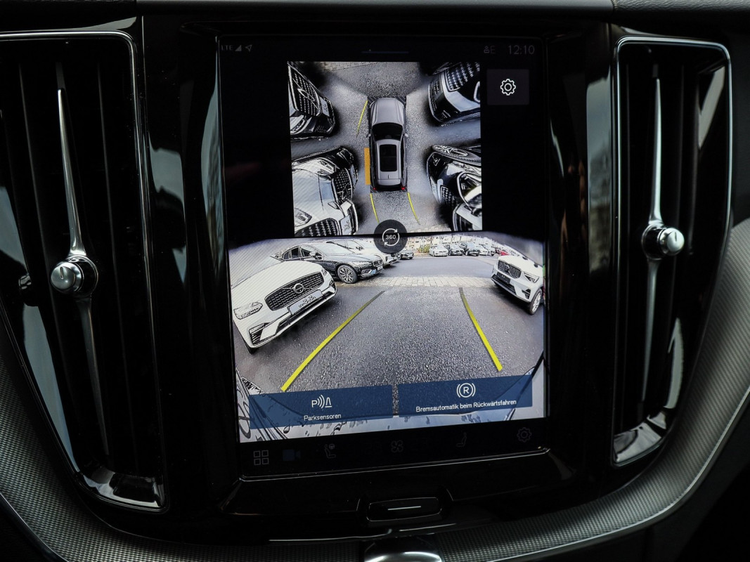 Volvo XC60 B5 (B) AWD - SUV/Off-road - Schwarz - Gebrauchtwagen - Bild 13