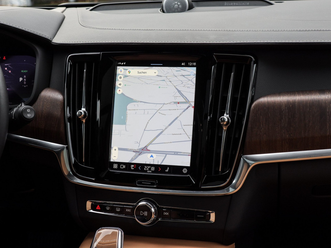 Volvo V90 T8 AWD - Kombi - Schwarz - Gebrauchtwagen - Bild 9