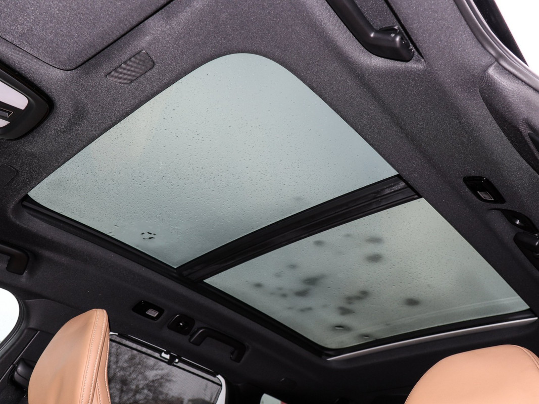 Volvo V90 T8 AWD - Kombi - Schwarz - Gebrauchtwagen - Bild 12