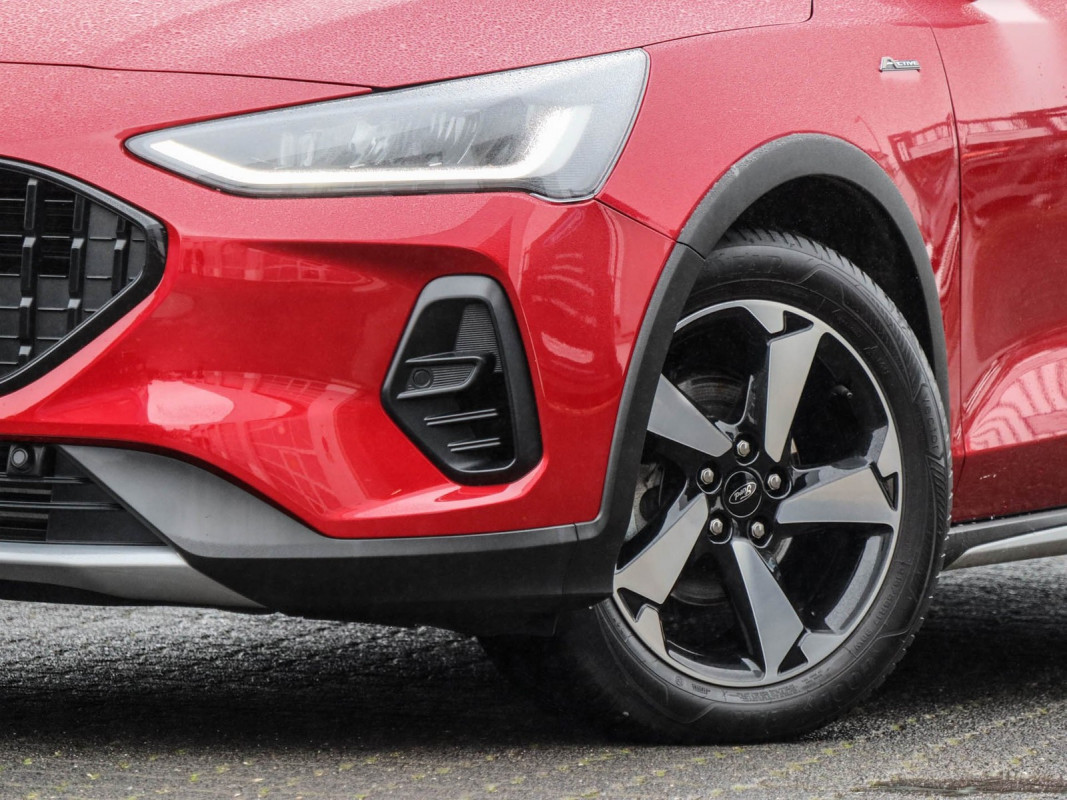 Ford Focus Lim. - Limousine - Rot - Gebrauchtwagen - Bild 6