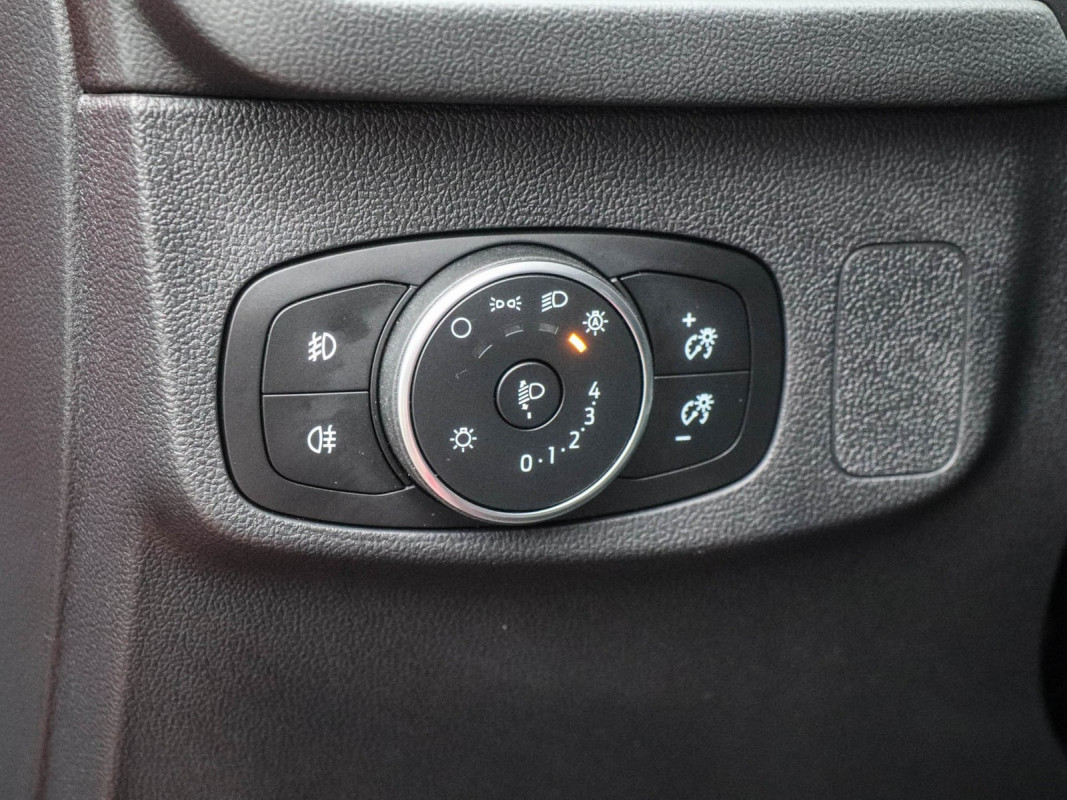 Ford Focus Lim. - Limousine - Rot - Gebrauchtwagen - Bild 15