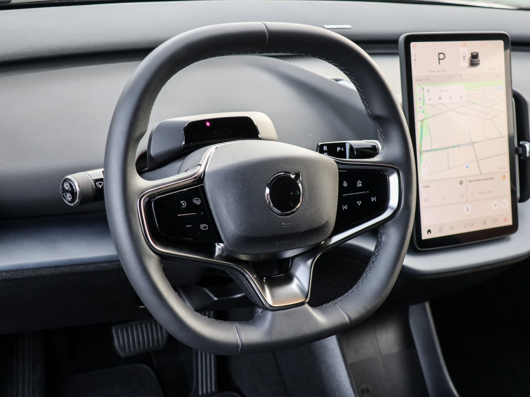 Volvo EX30 Twin Motor - SUV/Off-road - Schwarz - Gebrauchtwagen - Bild 10