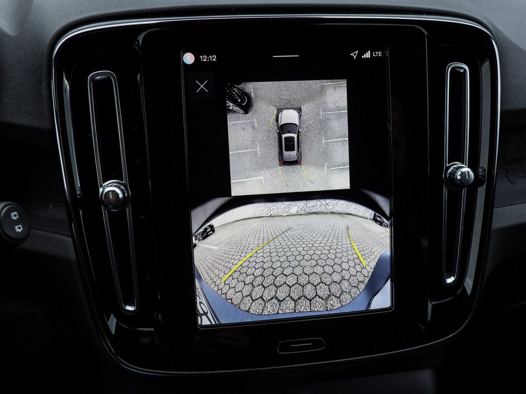 Volvo EX40 Single Motor Extended Range - SUV/Off-road - Grün - Neuwagen - Bild 11