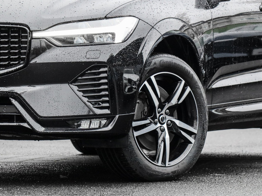 Volvo XC60 B5 (D) - SUV/Off-road - Schwarz - Gebrauchtwagen - Bild 6