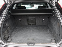 Volvo XC60 B5 (D) - SUV/Off-road - Schwarz - Gebrauchtwagen - Bild 12