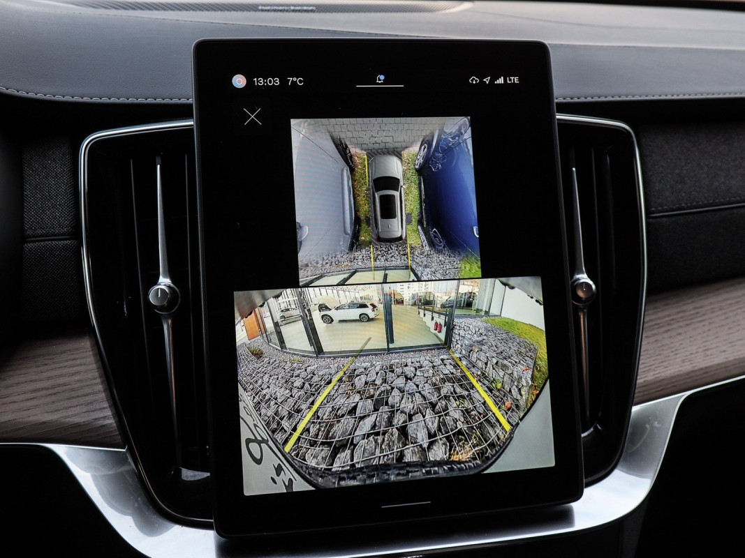 Volvo XC90 T8 Recharge AWD - SUV/Off-road - Blau - Gebrauchtwagen - Bild 14