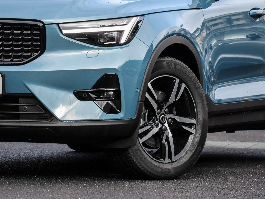 Volvo XC40 B4 (B) - SUV/Off-road - Blau - Gebrauchtwagen - Bild 6