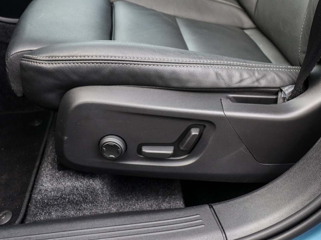 Volvo XC40 B4 (B) - SUV/Off-road - Blau - Gebrauchtwagen - Bild 14