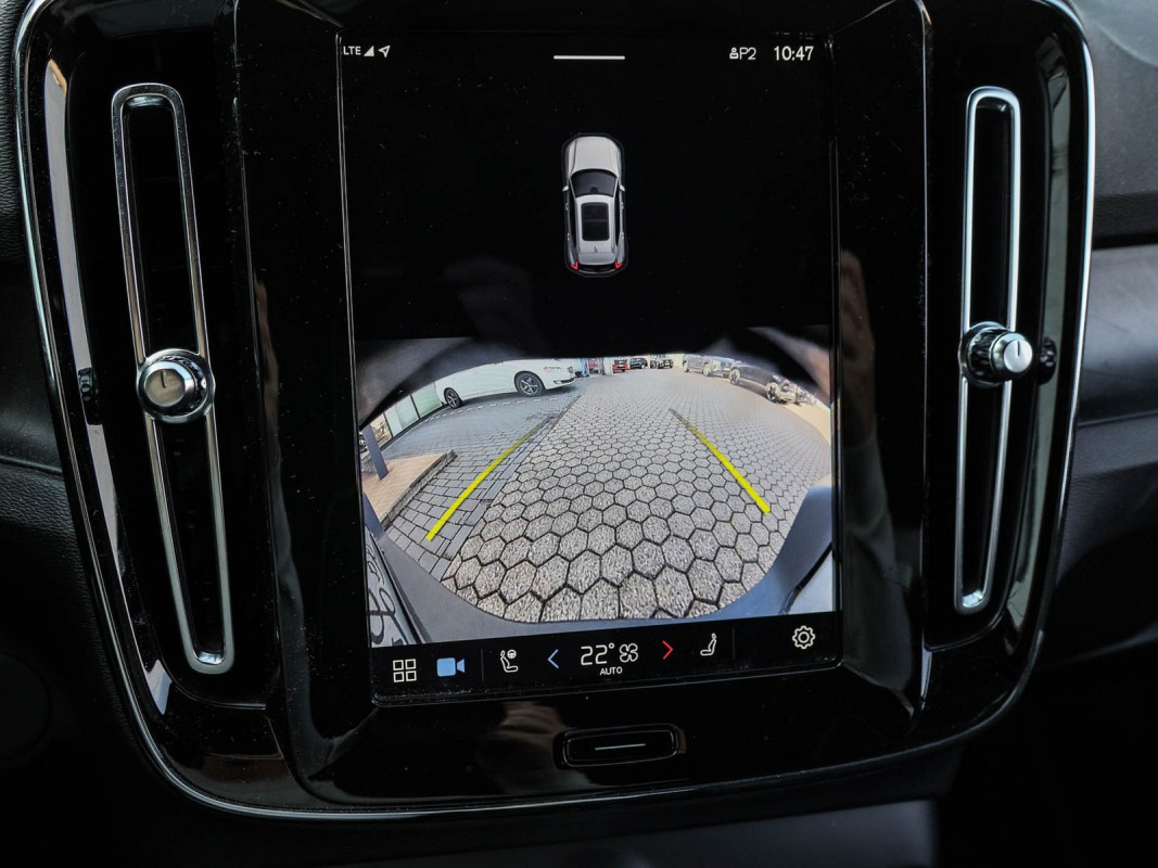 Volvo XC40 Twin Motor - SUV/Off-road - Schwarz - Gebrauchtwagen - Bild 13