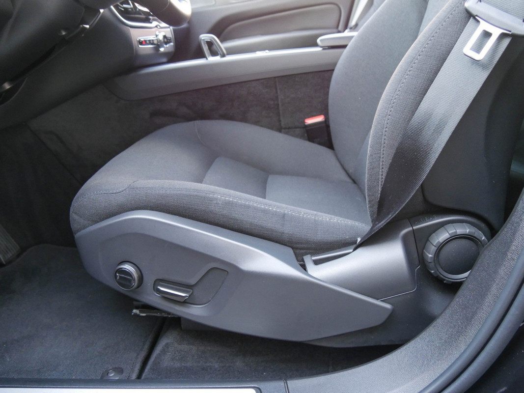 Volvo XC60 - SUV/Off-road - Schwarz - Gebrauchtwagen - Bild 15