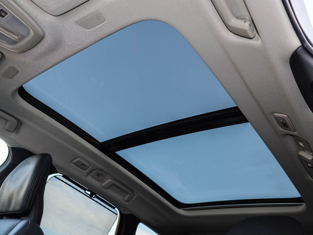 Volvo V90 T6 Plug-In Hybrid AWD - Kombi - Weiss - Gebrauchtwagen - Bild 12