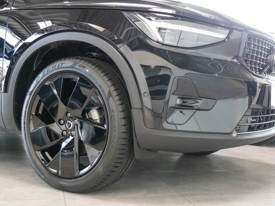 Volvo XC40 - SUV/Off-road - Schwarz - Gebrauchtwagen - Bild 6