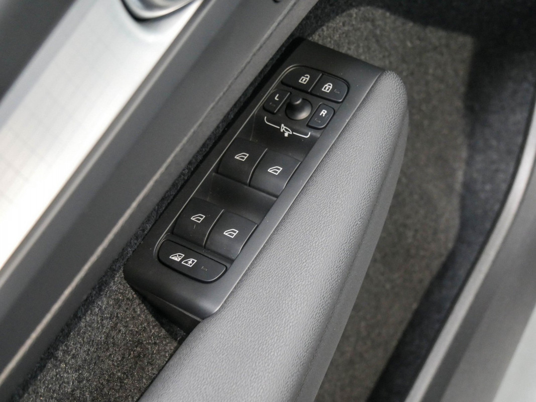 Volvo XC40 - SUV/Off-road - Schwarz - Gebrauchtwagen - Bild 15