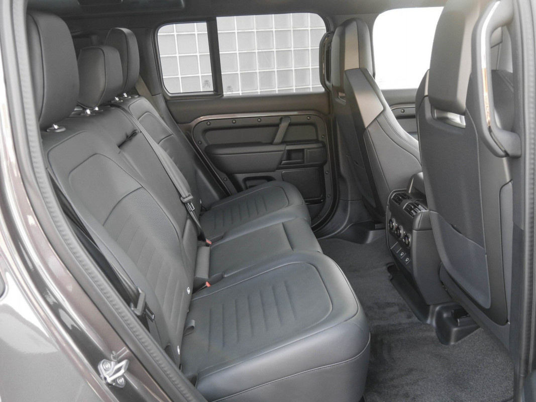 Land Rover Defender 110 4,4 P635 - SUV/Off-road - Grau - Neuwagen - Bild 5