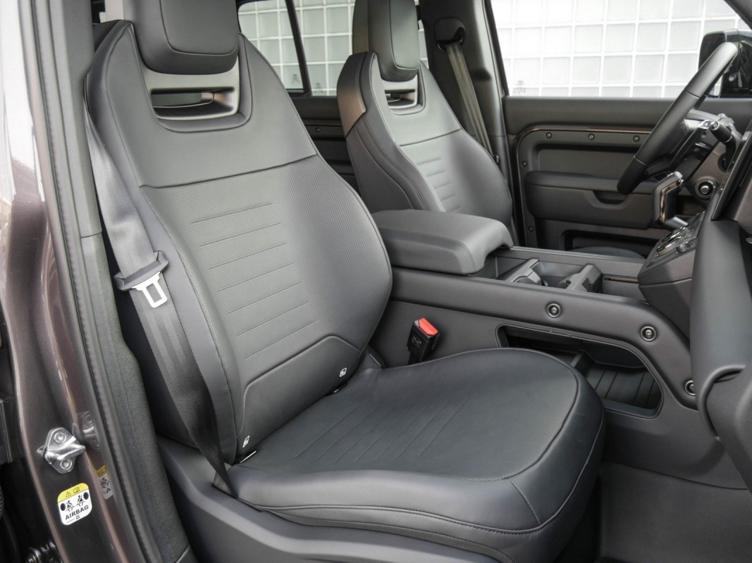 Land Rover Defender 110 4,4 P635 - SUV/Off-road - Grau - Neuwagen - Bild 14