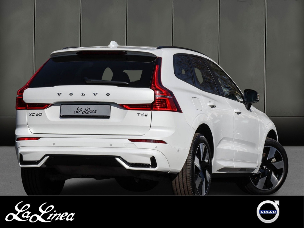 Volvo XC60 T6 Recharge AWD - SUV/Off-road - Weiss - Gebrauchtwagen - Bild 2